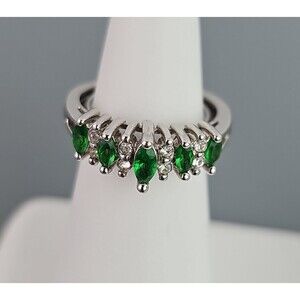 NV Ring Guard Enhancer Size 5 Green Marquise Simulated Emerald Silver Tone Wrap